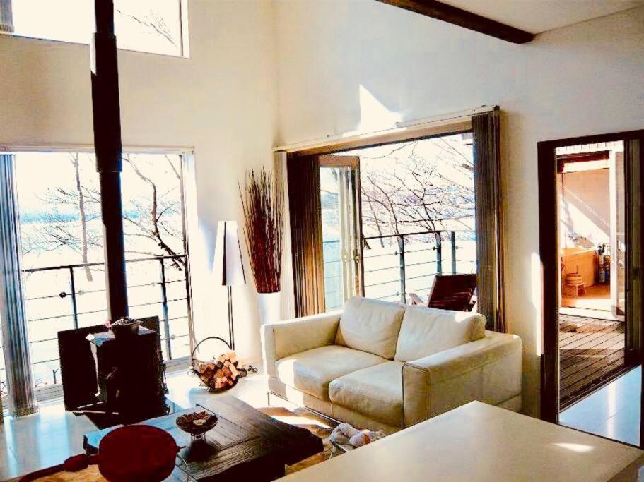 Вилла Away From Noise,View Fuji Mt In The Designer House Яманакако Экстерьер фото