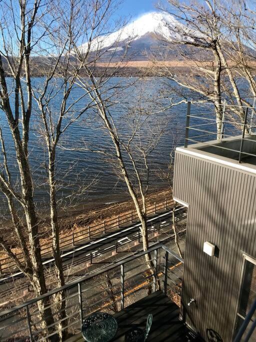 Вилла Away From Noise,View Fuji Mt In The Designer House Яманакако Экстерьер фото